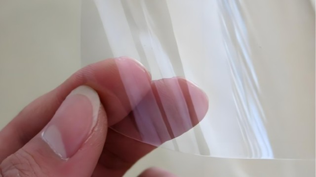 玻璃貼膜后如何檢查膜是否貼合良好？